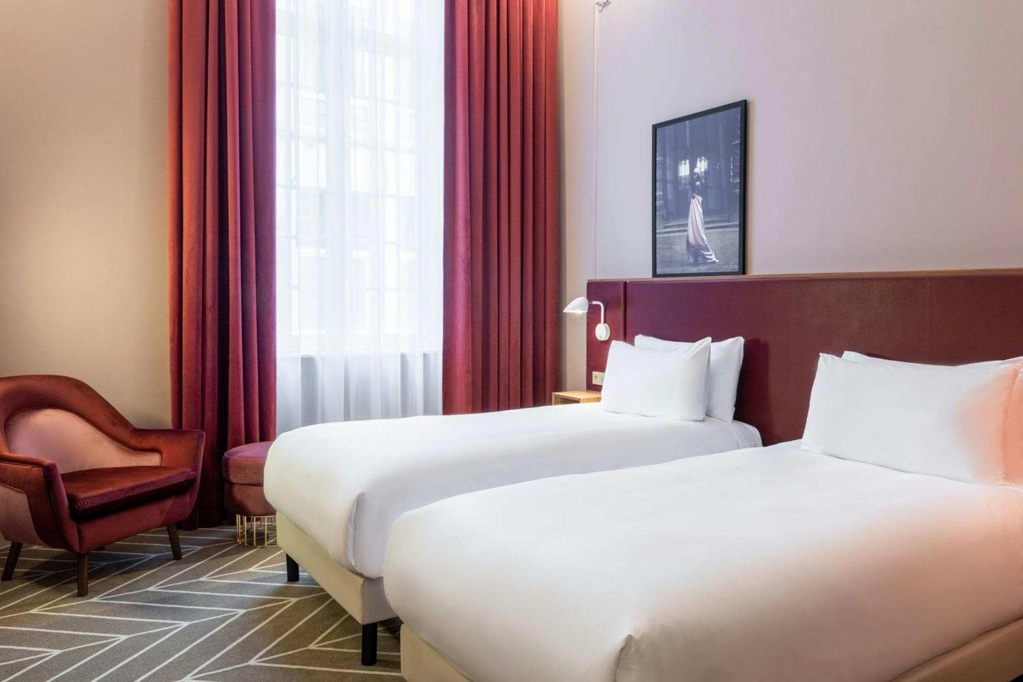 安特卫普蓝宝石之家傲途格精选酒店 外观 照片 A room at the hotel