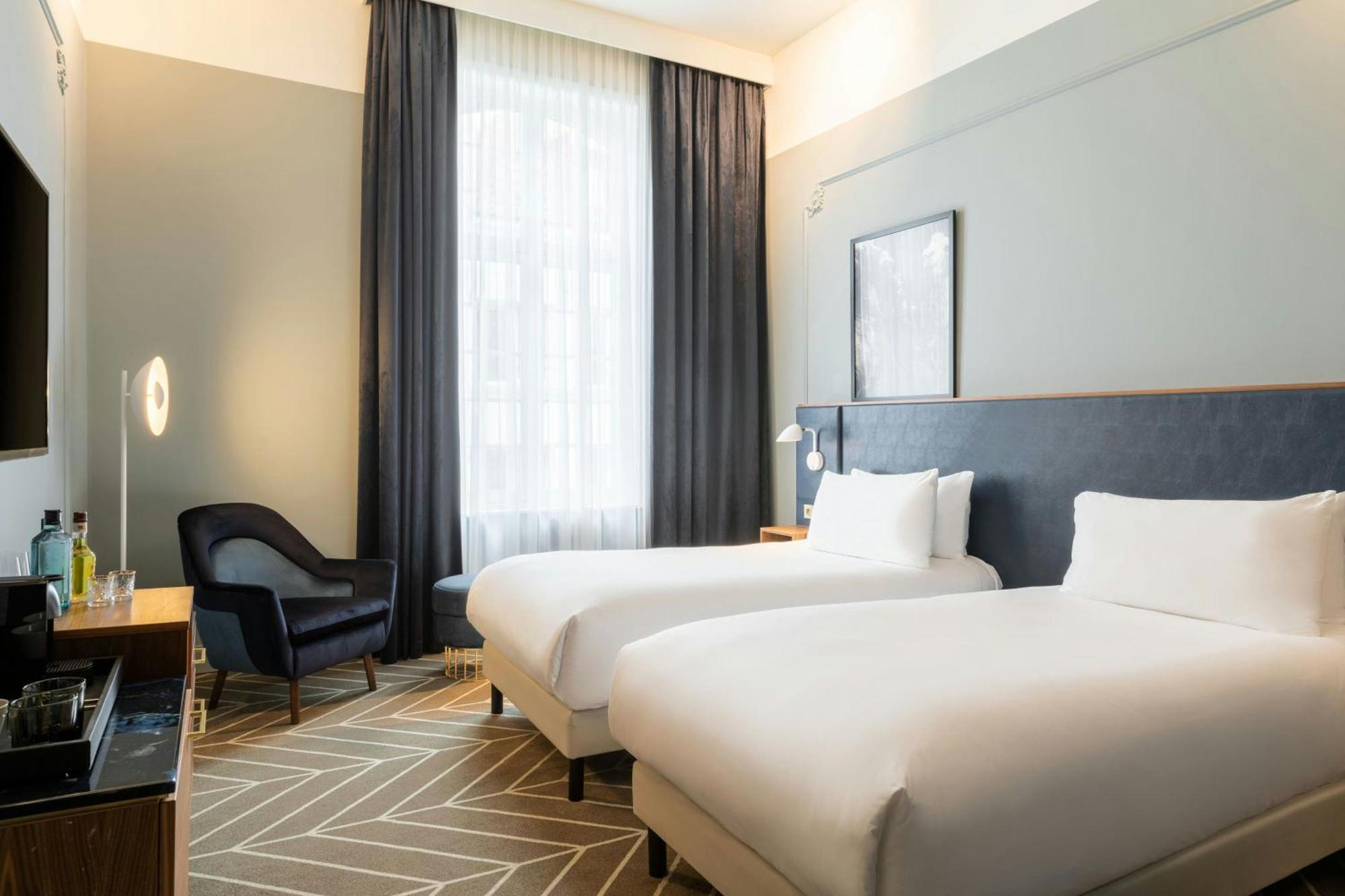 安特卫普蓝宝石之家傲途格精选酒店 外观 照片 A room at the hotel