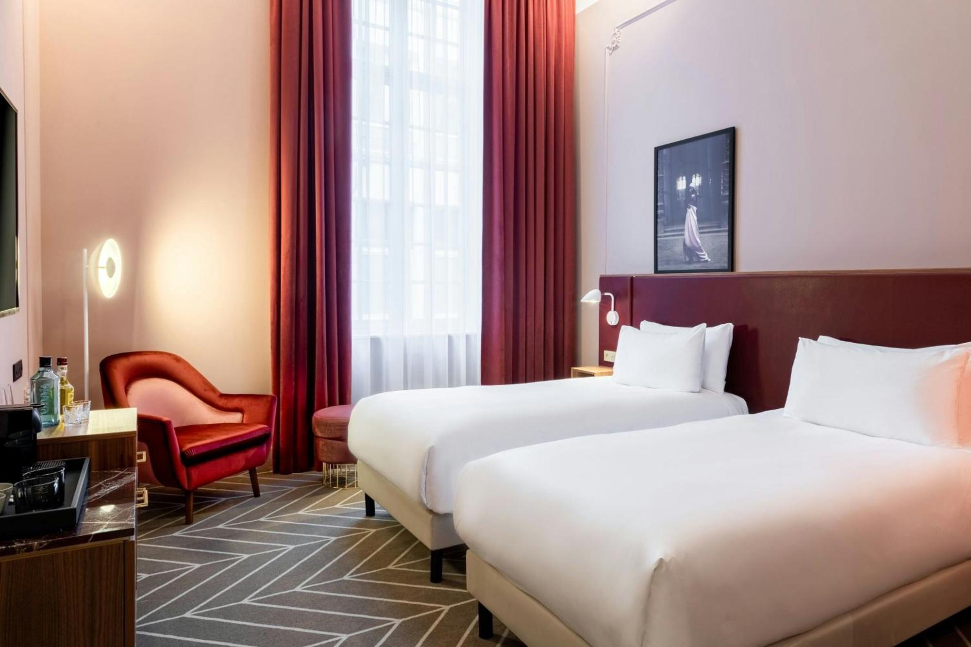 安特卫普蓝宝石之家傲途格精选酒店 外观 照片 A room at the hotel